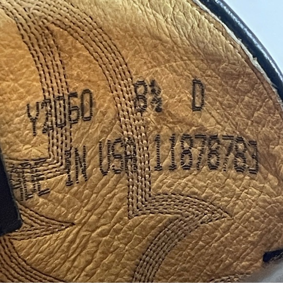 Tony Lama Black Western Cowboy Boots. Size 8.5D. Pre-owned. Leather. Made in USA - Picture 9 of 14